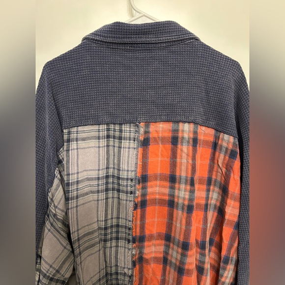 Oli & Hali Multi-Flannel Top - Picture 9 of 10